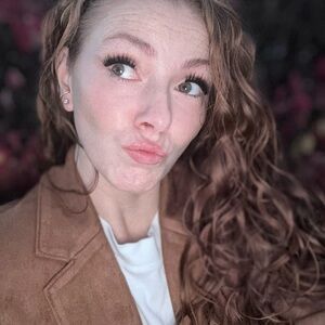 Meet your Posher, Kim